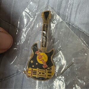 Hard Rock Collectors Pin
Puerto Vallarta
Original packaging